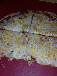 A picture of Cheese Pizza.