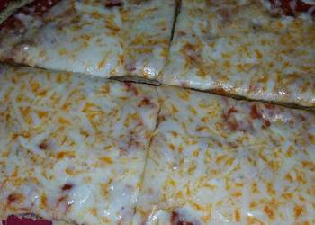 How to Prepare Delicious Cheese Pizza