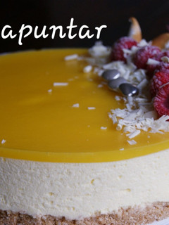 Una foto de Tarta mousse de mango (sin horno)