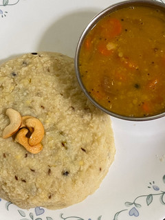 A picture of Saamai (little millet) Pongal.