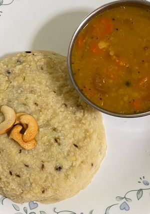 A picture of Saamai (little millet) Pongal.