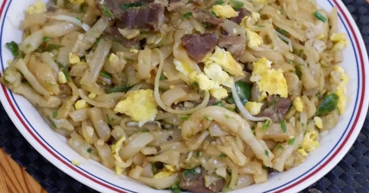 Kwetiau goreng sapi cabe ijo