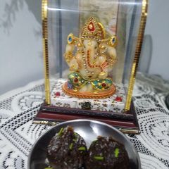 Gur aata modak A picture of Gur aata modak.