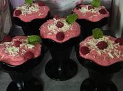 Une photo de speculoos, framboises