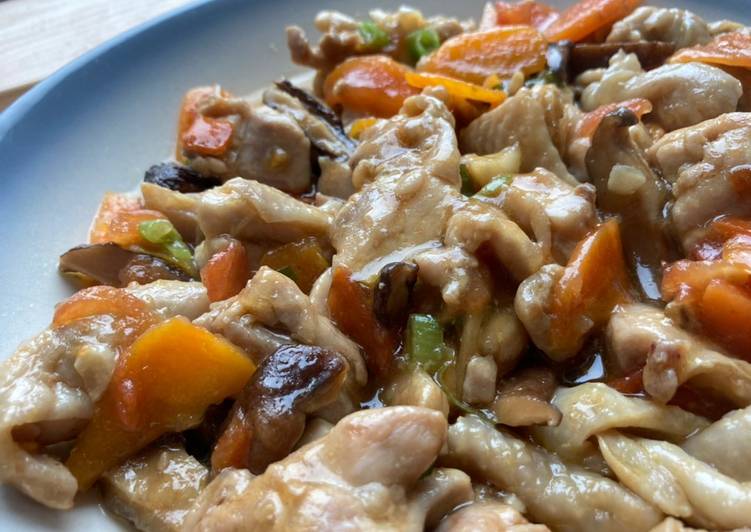 Langkah Mudah untuk Menyiapkan Tumis ayam jamur dengan wortel rasa oriental Anti Gagal