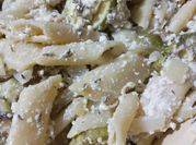 Una foto de pasta de zucchini