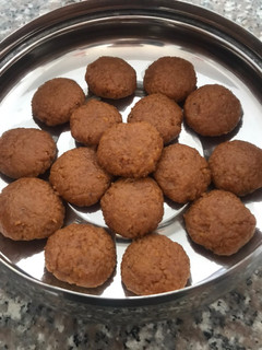 થાબડી પેંડા (Thabdi penda Recipe in Gujarati) રેસીપી મુખ્ય ફોટો