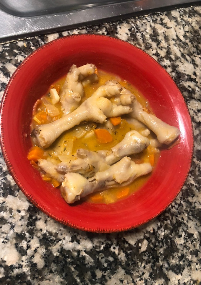 Una foto de Patas de pollo o gallina