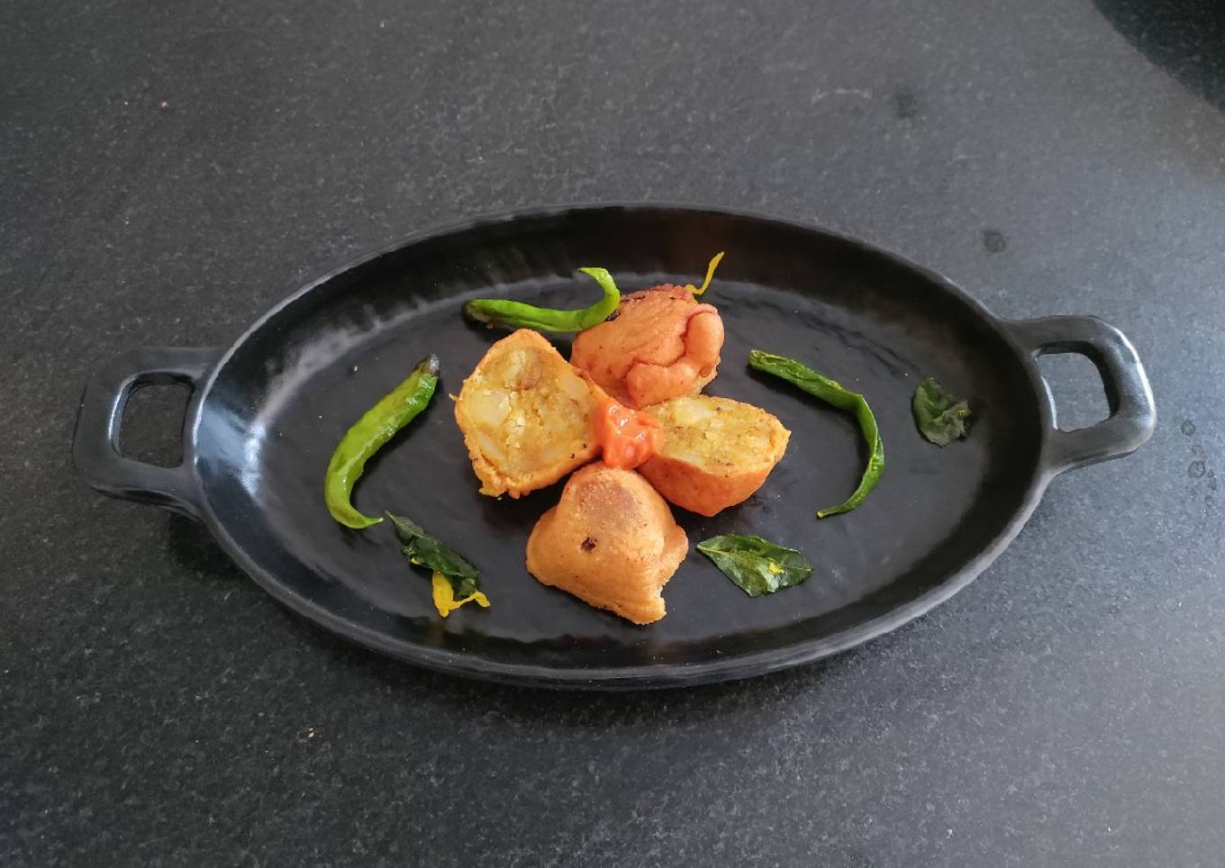 Aloo Bonda
