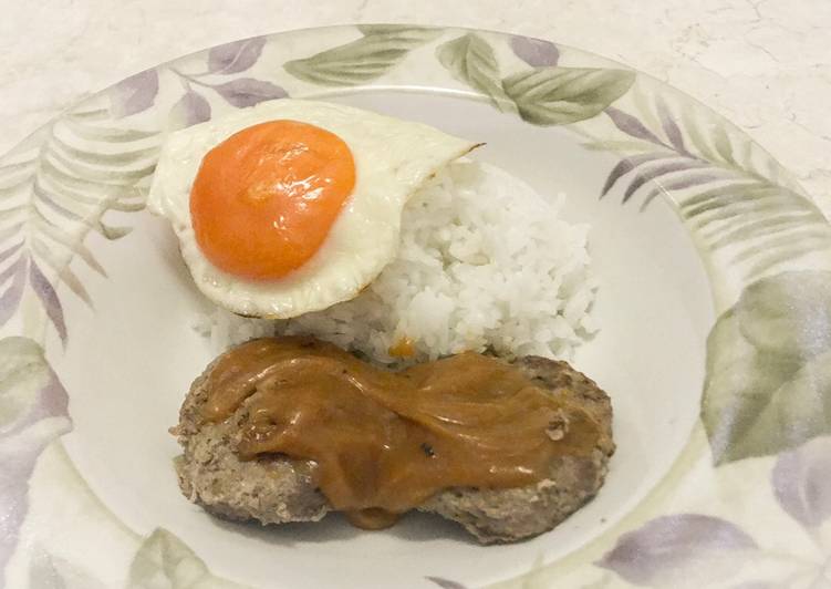 Loco Moco - Beef Patty Rice with Brown Sauce and Sunny Side Up Egg #SiapRamadan