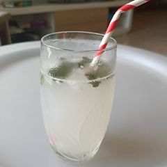 A picture of Lychee Mojito.