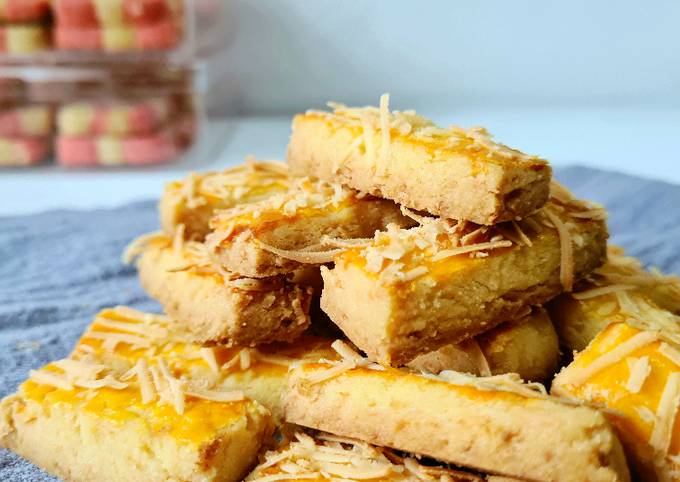 Cara Gampang Menyiapkan Kaastengel cheezy dan crunchy, No mixer, cepat dan mudah banget yang Bikin Ngiler