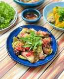 Heo Quay Xào Cải Chua