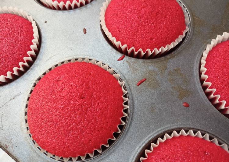 Step-by-Step Guide to Prepare Any-night-of-the-week Yummy red velvet cake recipe