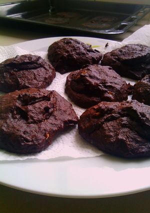 A picture of 3 Ingredients Chunky Banana Chocolate Cookies #cookiescontest.