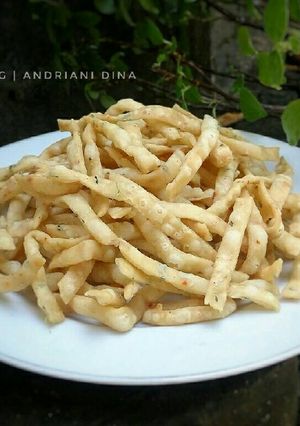 Foto resep Stik Bawang Simple Crispy