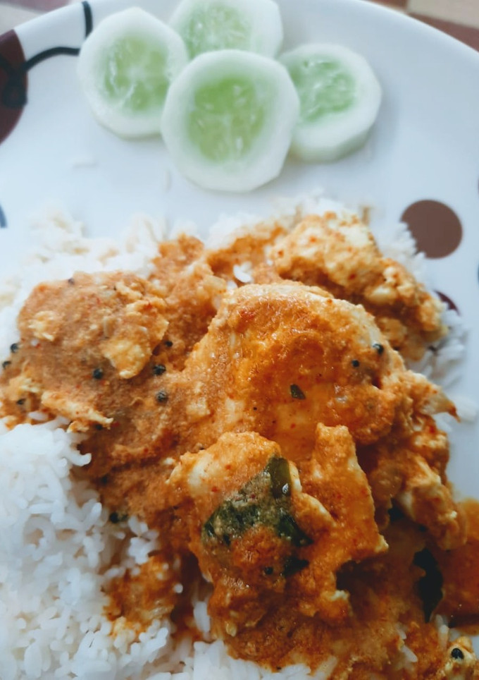 அரைச்சு விட்ட முட்டை குழம்பு செய்முறை முக்கிய புகைப்படம்