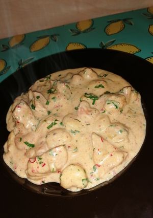 O poză a rețetei Gnocchi cu piept de pui și sos de vin și smântână ❤️.