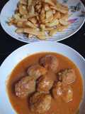 Meatballs in Sauce with French Fries