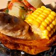 Sopa de verduras y alitas