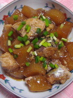 A picture of Simmered Daikon and Canned Mackerel.