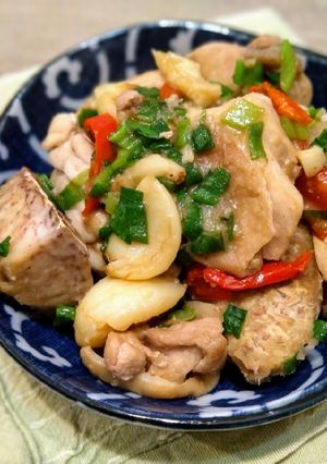 芋頭燒雞 的食譜成品照片