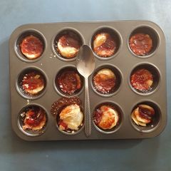 Eat in the Tray, Puff Pastry Jam Tarts A picture of Eat in the Tray, Puff Pastry Jam Tarts.