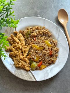 صورة لوصفة برغل بالخضروات 🫑