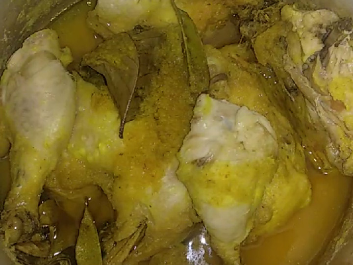 Cara Buat Ayam Bumbu Rempah Tulang Lunak Istimewa