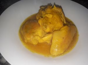 Foto principal de Pollo con salsa amarilla
