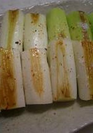 A picture of Pan-Seared Scallion Skewers.