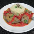 Hígado de cerdo en salsa de pimientos de piquillos con bulgur