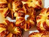 خبز بالجبن