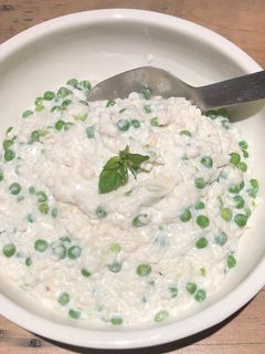 Une photo de Risotto aux petits pois et ricotta