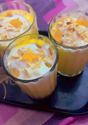 मैंगो लस्सी विद ड्राई फ्रूट्स(mango lassi with dry fruits recipe in hindi) रेसिपी मुख्य फोटो