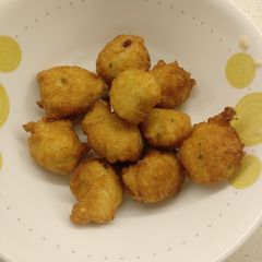 A picture of Crispy biscuit vada.