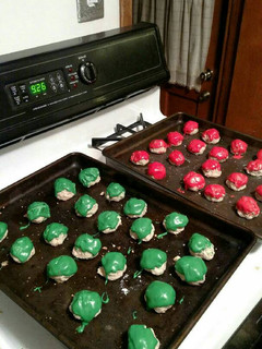 A picture of Christmas Bon Bons.