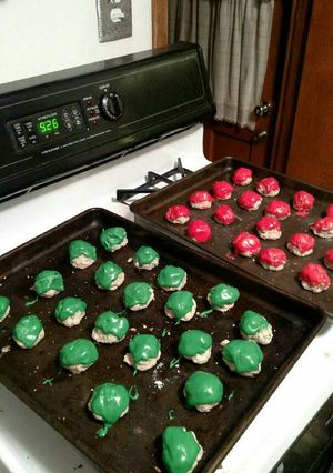 A picture of Christmas Bon Bons.
