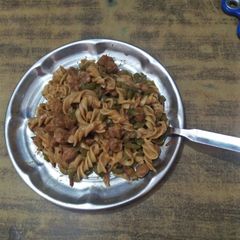 A picture of Durum wheat pasta with soya chunks.