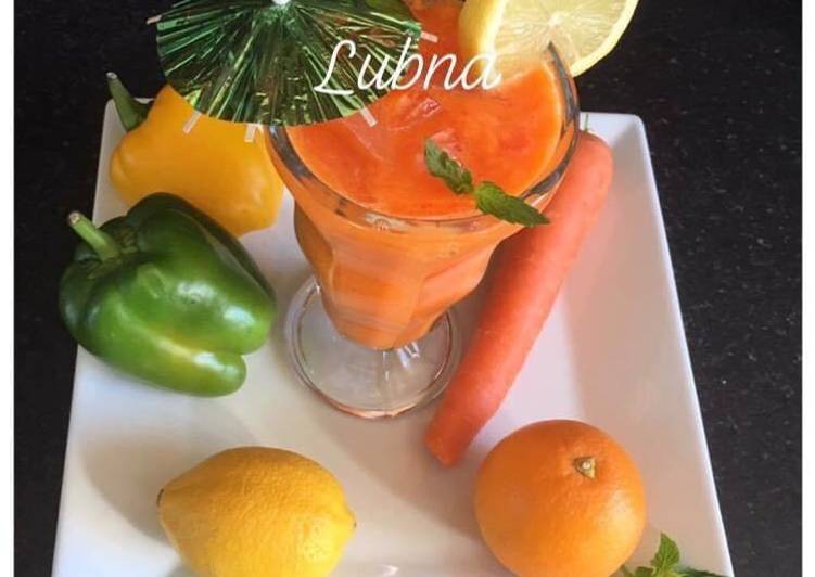 Carrot Smoothie with Red pepper,Orange and Lemon:
