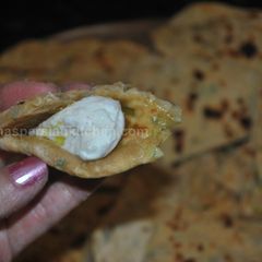 A picture of Zucchini Flat Naan Bread  نان کدویی.