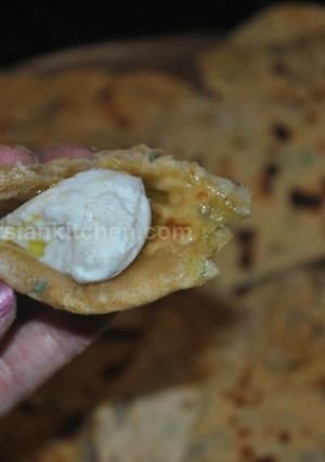 A picture of Zucchini Flat Naan Bread نان کدویی.