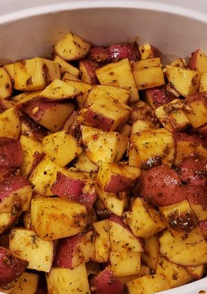 A picture of Oven Roasted Potatoes.