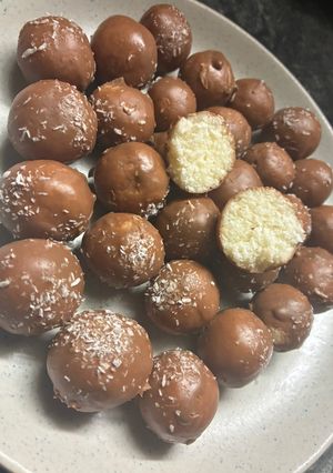 Bounty golyó🥥🍬 recept fotója