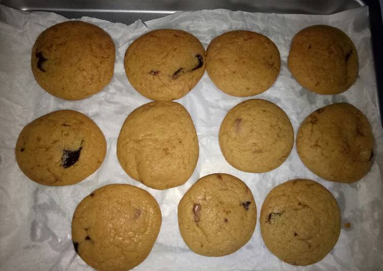 Cookies coklat krispi diluar empuk didalam