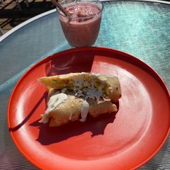 A picture of Eggless Egg Scramble Wrap With White Sauce Drizzle 𝓥 (𝙿𝚕𝚊𝚗𝚝 𝙱𝚊𝚜𝚎𝚍 𝙼𝚊𝚖𝚊𝚜🌿).