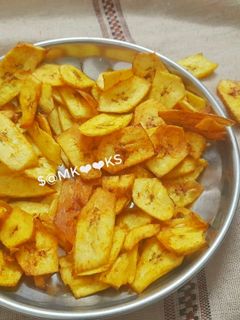 केळ्याचे चिप्स / वेफर्स (Kelyache Chips Recipe In Marathi) रेसिपी चे मुख्य फोटो