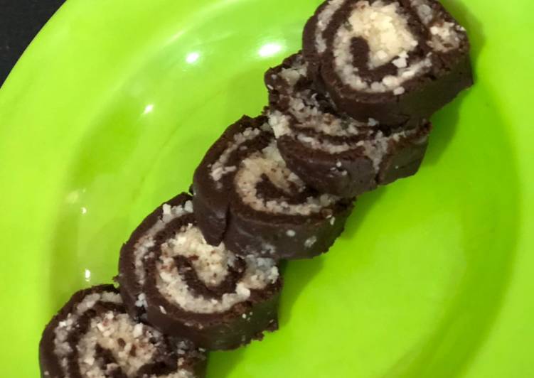 Step-by-Step Guide to Prepare Perfect Chocolate coconut swiss rolls