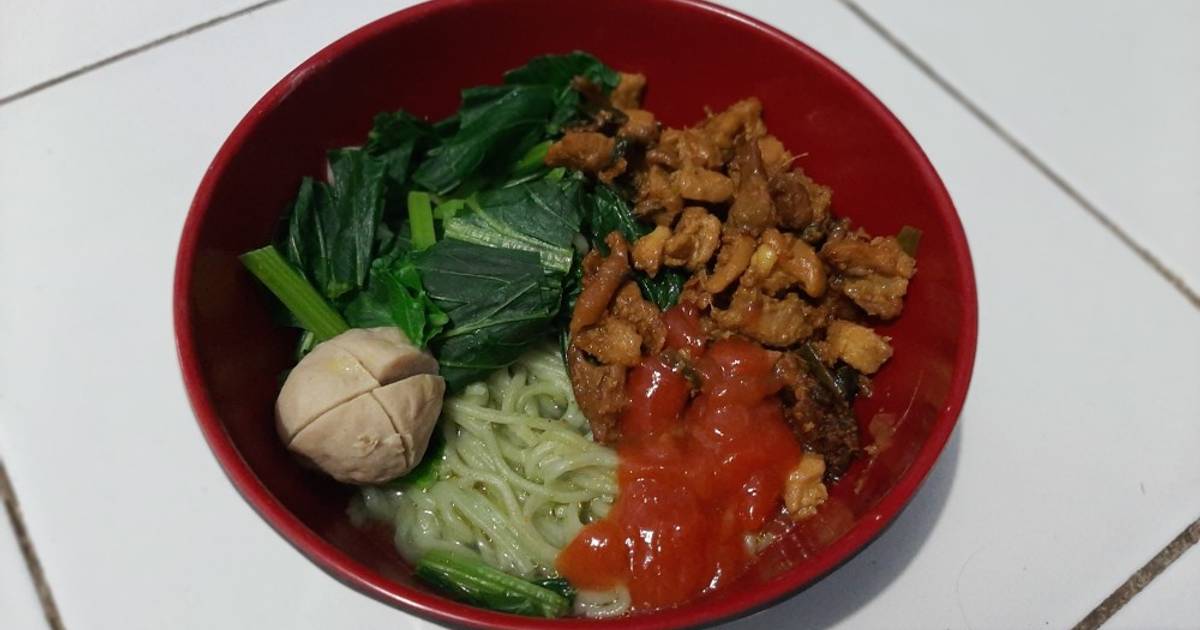 Resep Mie Ayam Hijau Home Made Oleh Ummu Ryu Ra Cookpad