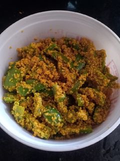 રાઈતા મરચા (Raita Marcha Recipe in Gujarati) રેસીપી મુખ્ય ફોટો